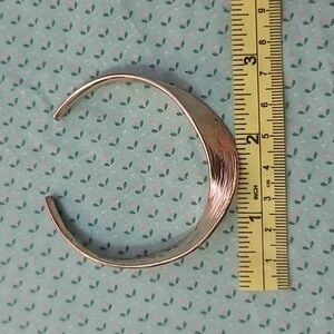 Goldtone metal bracelet